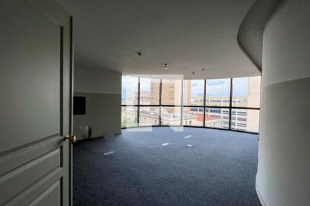 Studio para alugar com 350m², 8 quartos e sem vaga