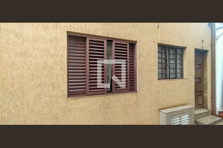 Casa à venda com 180m², 3 quartos e sem vaga Casa à venda com 180m², 3 quartos e sem vagaFachada da Casa