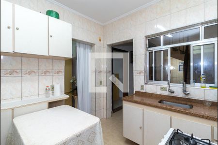 Casa à venda com 180m², 3 quartos e sem vaga Casa à venda com 180m², 3 quartos e sem vagaCozinha