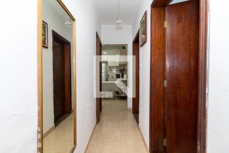 Casa à venda com 180m², 3 quartos e sem vaga Casa à venda com 180m², 3 quartos e sem vagaCorredor dos Quartos