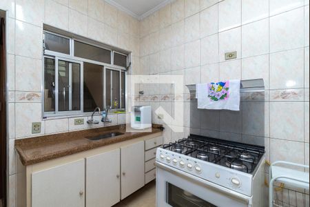 Casa à venda com 180m², 3 quartos e sem vaga Casa à venda com 180m², 3 quartos e sem vagaCozinha