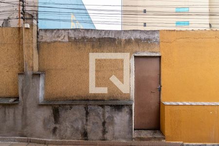 Casa à venda com 180m², 3 quartos e sem vaga Casa à venda com 180m², 3 quartos e sem vagaVista do Quarto 2