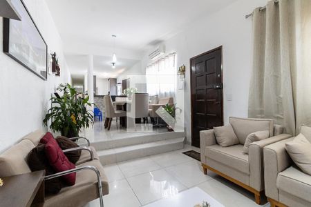 Sala de casa à venda com 3 quartos, 120m² em Vila Vera, São Paulo