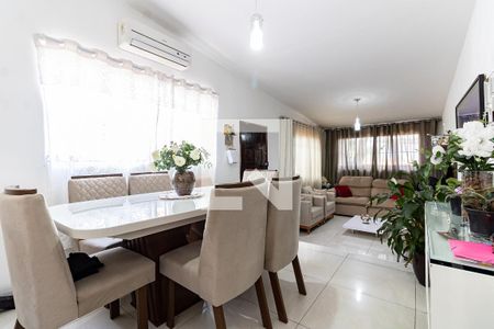 Sala de casa à venda com 3 quartos, 120m² em Vila Vera, São Paulo