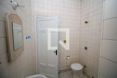 Casa à venda com 100m², 2 quartos e sem vaga Casa à venda com 100m², 2 quartos e sem vagaBanheiro