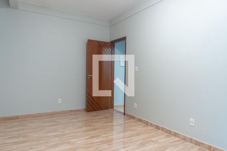 Quarto 1 de apartamento para alugar com 3 quartos, 100m² em Ceilândia Norte (ceilândia), Brasília
