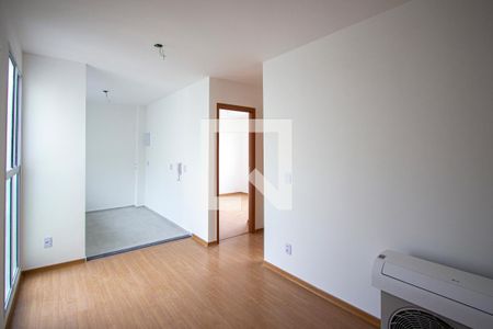 Sala de apartamento para alugar com 2 quartos, 45m² em Vila Lage, São Gonçalo