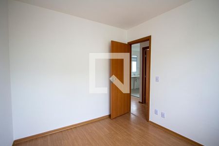 Quarto 2 de apartamento para alugar com 2 quartos, 45m² em Vila Lage, São Gonçalo