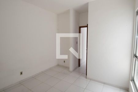 Quarto de casa para alugar com 3 quartos, 60m² em Vila Santa Cruz, Duque de Caxias