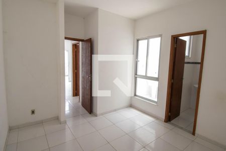 Quarto de casa para alugar com 3 quartos, 60m² em Vila Santa Cruz, Duque de Caxias