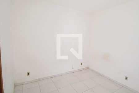 Quarto de casa para alugar com 3 quartos, 60m² em Vila Santa Cruz, Duque de Caxias