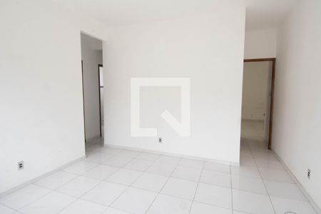 Sala de casa para alugar com 3 quartos, 60m² em Vila Santa Cruz, Duque de Caxias