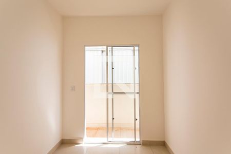 Sala de apartamento para alugar com 2 quartos, 50m² em Santa Mônica, Uberlândia