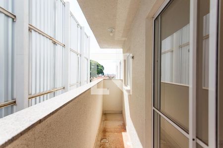 Varanda de apartamento para alugar com 2 quartos, 50m² em Santa Mônica, Uberlândia