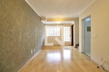 Sala de casa de condomínio à venda com 2 quartos, 80m² em Vila Metalúrgica, Santo André