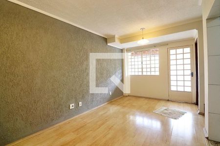 Sala de casa de condomínio à venda com 2 quartos, 80m² em Vila Metalúrgica, Santo André