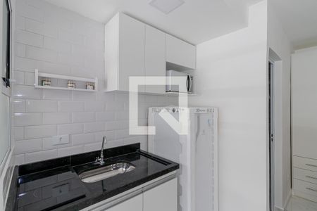 Cozinha de apartamento para alugar com 1 quarto, 20m² em Aclimação, São Paulo