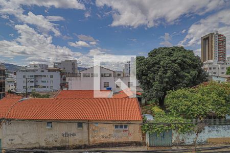 Vista da Sala  de apartamento para alugar com 2 quartos, 63m² em Sagrada Família, Belo Horizonte