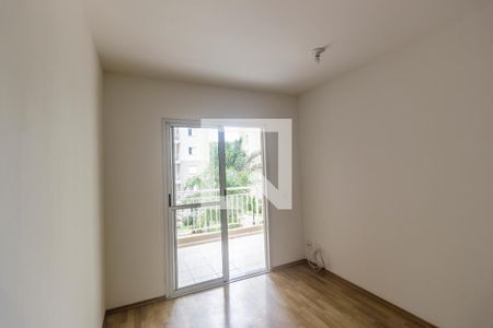 Sala de TV de apartamento para alugar com 3 quartos, 70m² em Jardim Tupanci, Barueri