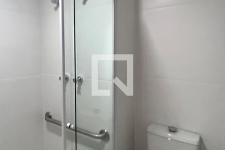 Banheiro de kitnet/studio à venda com 1 quarto, 21m² em Indianópolis, São Paulo