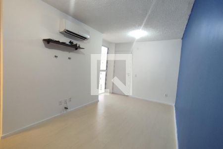 Sala de apartamento à venda com 2 quartos, 45m² em Curicica, Rio de Janeiro