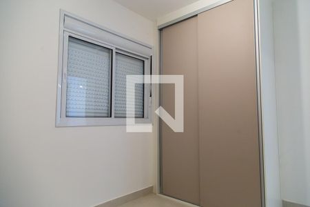 Quarto 1 de apartamento para alugar com 2 quartos, 58m² em Cidade Ademar, São Paulo