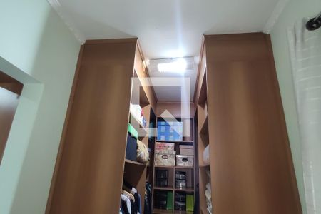 Closet da suíte 1 de casa à venda com 4 quartos, 220m² em Vila Nova Pauliceia, São Paulo