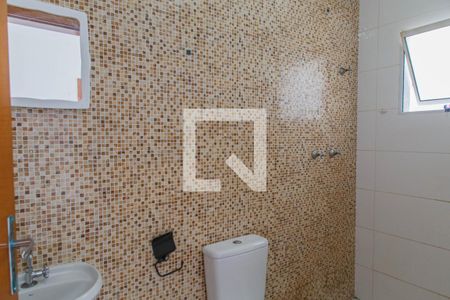 Banheiro de kitnet/studio para alugar com 1 quarto, 36m² em Vila Diva (zona Leste), São Paulo