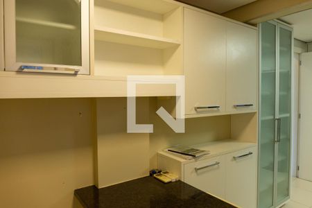 Casa de condomínio para alugar com 228m², 3 quartos e 3 vagas Casa de condomínio para alugar com 228m², 3 quartos e 3 vagasCozinha