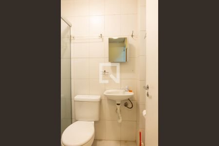 Casa de condomínio para alugar com 228m², 3 quartos e 3 vagas Casa de condomínio para alugar com 228m², 3 quartos e 3 vagasBanheiro de serviço