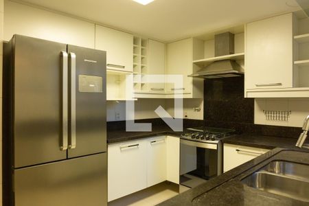 Casa de condomínio para alugar com 228m², 3 quartos e 3 vagas Casa de condomínio para alugar com 228m², 3 quartos e 3 vagasCozinha