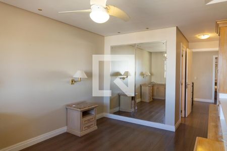 Casa de condomínio para alugar com 228m², 3 quartos e 3 vagas Casa de condomínio para alugar com 228m², 3 quartos e 3 vagasSuíte