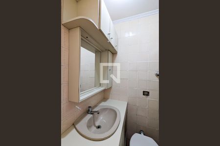 Banheiro da suíte de apartamento para alugar com 2 quartos, 70m² em Baeta Neves, São Bernardo do Campo