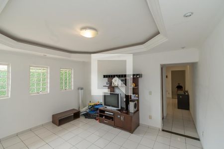 Sala de TV de casa para alugar com 3 quartos, 200m² em Vila Nogueira, Campinas