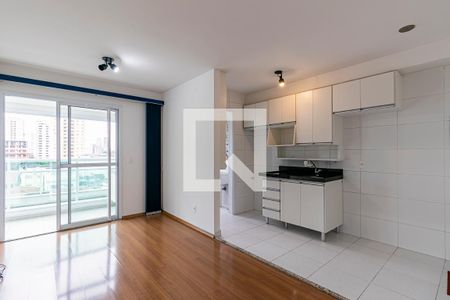 Sala / Cozinha de apartamento para alugar com 1 quarto, 45m² em Vila Gomes Cardim, São Paulo