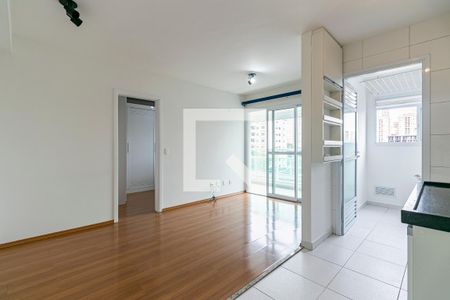 Sala / Cozinha de apartamento para alugar com 1 quarto, 45m² em Vila Gomes Cardim, São Paulo