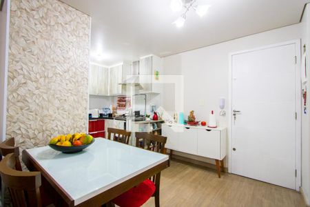Sala de apartamento à venda com 2 quartos, 63m² em Vila Humaitá, Santo André