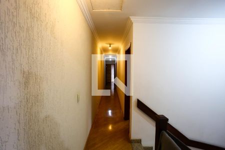 corredor dos quartos de casa para alugar com 4 quartos, 125m² em Jardim Monte Kemel, São Paulo