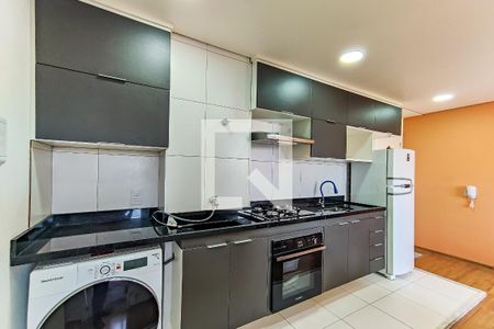 Cozinha de apartamento para alugar com 2 quartos, 40m² em Paraíso do Morumbi, São Paulo