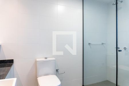 Banheiro de kitnet/studio para alugar com 1 quarto, 26m² em Mirandópolis, São Paulo