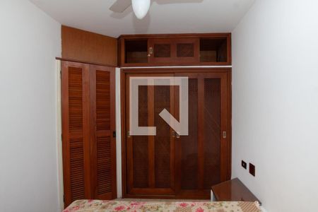 Quarto de apartamento para alugar com 1 quarto, 39m² em Jardim Três Marias, Guarujá