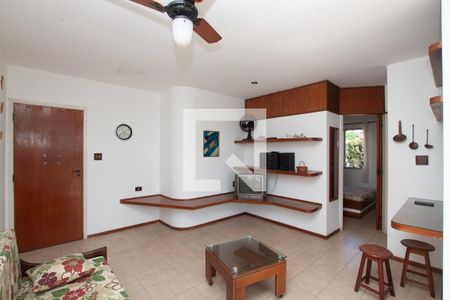 Sala de apartamento para alugar com 1 quarto, 39m² em Jardim Três Marias, Guarujá