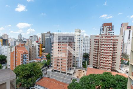 Vista Sala de TV de apartamento para alugar com 3 quartos, 190m² em Cambuí, Campinas