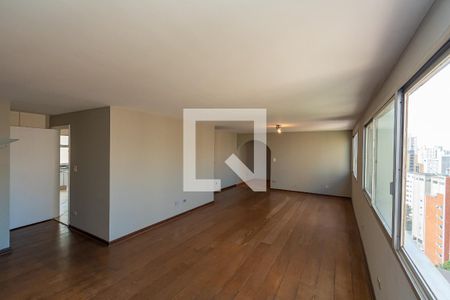 Sala de Estar/Jantar de apartamento para alugar com 3 quartos, 190m² em Cambuí, Campinas