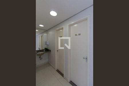 Apartamento à venda com 58m², 2 quartos e 1 vaga Apartamento à venda com 58m², 2 quartos e 1 vagaÁrea Comum - Lavabos Salão de Festas