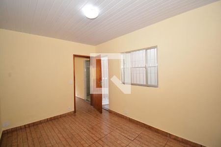 Quarto de kitnet/studio para alugar com 1 quarto, 50m² em Bento Ribeiro, Rio de Janeiro