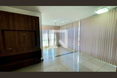 Apartamento à venda com 4 quartos, 118m² em Sagrada Família, Belo Horizonte