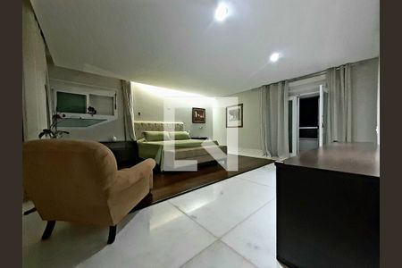 Casa de condomínio à venda com 1050m², 5 quartos e 6 vagas