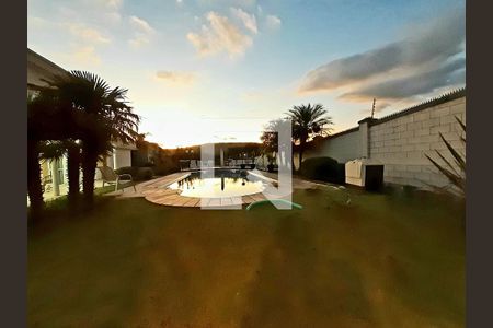 Casa de condomínio à venda com 1050m², 5 quartos e 6 vagas