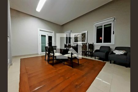 Casa de condomínio à venda com 1050m², 5 quartos e 6 vagas